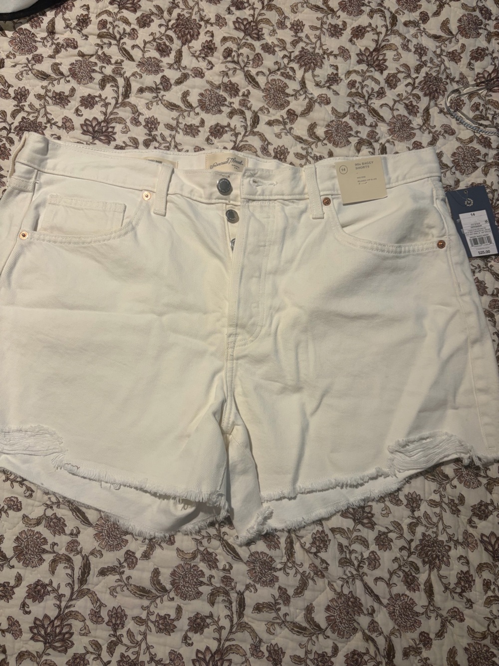 Universal Thread White Frayed-Hem Denim Shorts